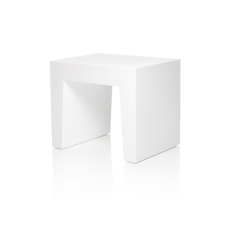 taboret_Concrete_Seat-white.jpg