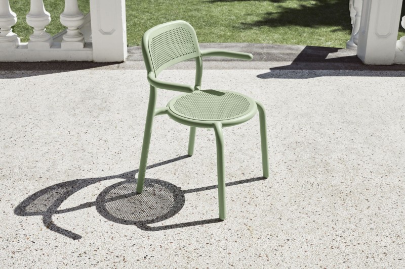 krzesło_ogrodowe_FATBOY_Toní-Armchair-Mist-Green_01.jpg