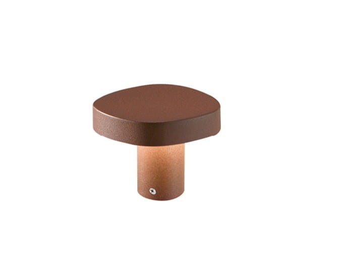 lampa_outdoor_ailati-lights-by-zafferano_ciottolo_słupek_niski