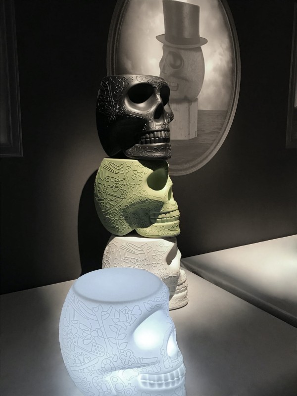 donica-cooler-dekoracja-halloween-czaszka-qeeboo-mexico-planter-by-studio-job