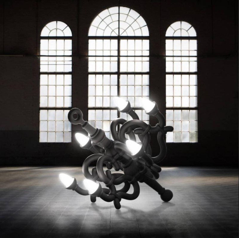 lampa-podłogowa-zyrandol-qeeboo-fallen-chendalier-xl-by-studio-job