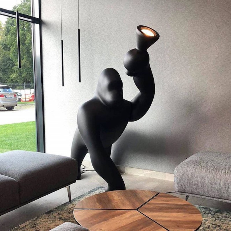 lampa-dekoracja-rzeźba-KONG-qeeboo-design-by-Stefano--Giovannoni
