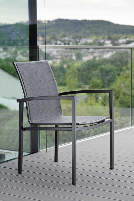 krzesło_ogrodowe_stern_skelby_rama_antracyt