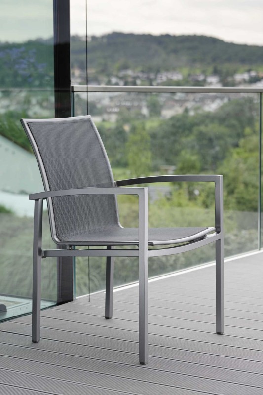 krzesło_ogrodowe_stern_skelby_rama_grafit