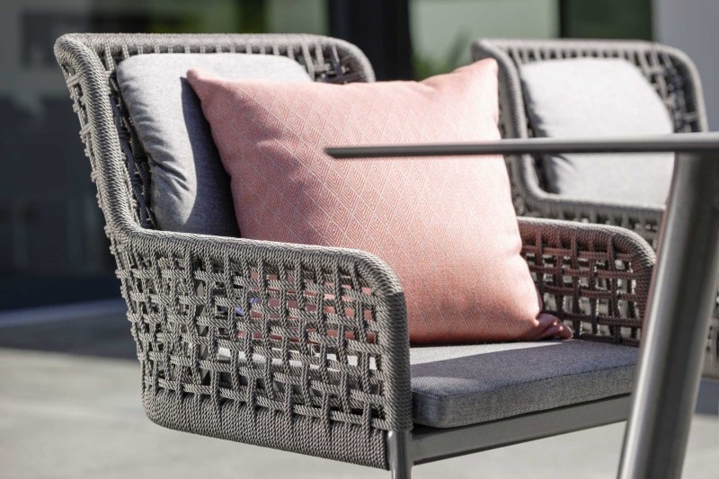 krzesło_ogrodowe_fotel_obiadowy_na_płozach_GRETA_stern