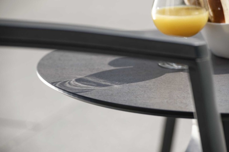 stolik_kawowy_freddie_stern