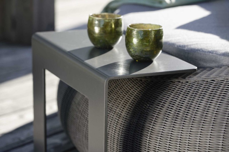 stolik_boczny_side_table_stern