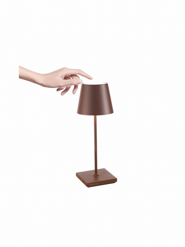 lampa_stołowa_USB_Zafferano_Poldina-Pro_mini_corten
