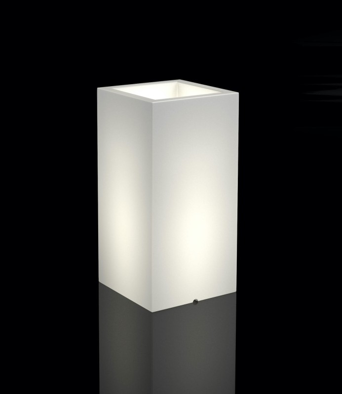Donica Tower pot light.jpg