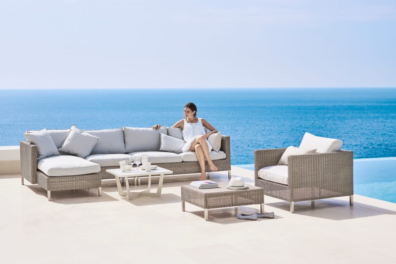 Podnóżek_stolik_CONNECT_caneline