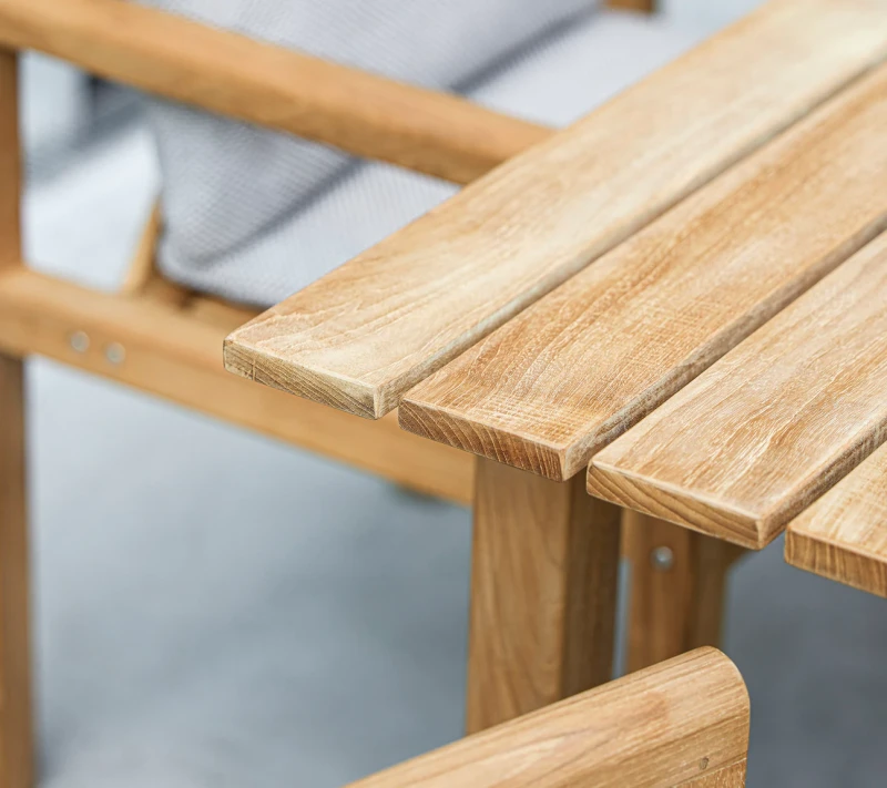 Śtół_obiadowy_GRACE_caneline