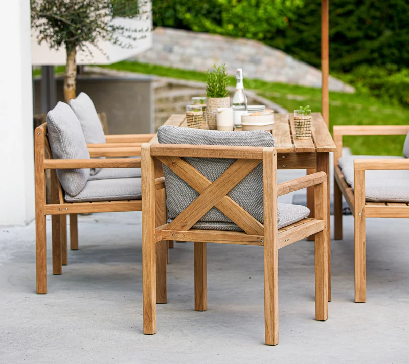 Ogrodowa_ławka_trzyosobowa_GRACE_caneline