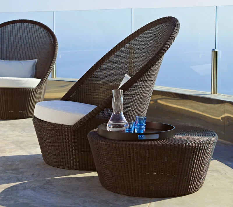 Podnóżek_stolik_siedzisko_KINGSTONE_caneline