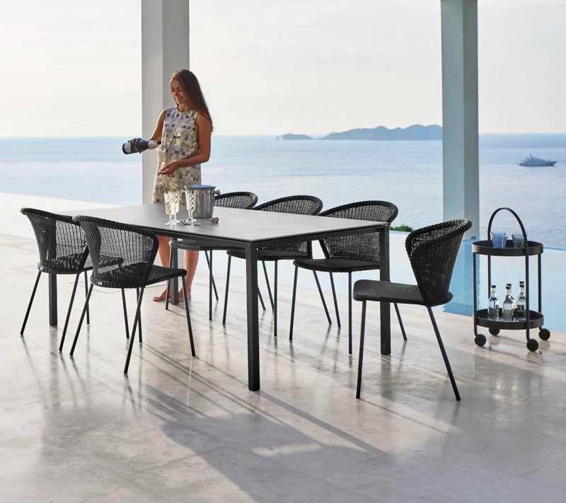 Ogrodowe_krzesło_LEAN_caneline