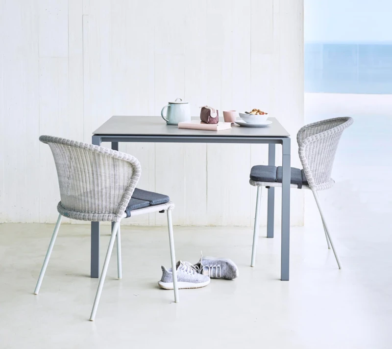 Ogrodowe_krzesło_LEAN_caneline