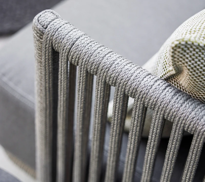 Ogrodowa_sofa_wypoczynkowa_MOMENTS_caneline