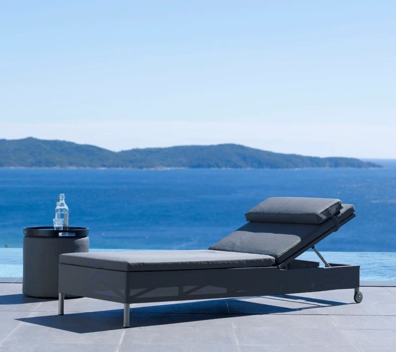 Podnóżek_stołek_pufa_REST-caneline