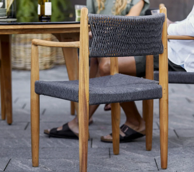 Ogrodowe_krzesło_obiadowe_ROYAL_caneline