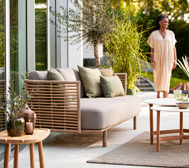 Ogrodowa_kanapa_SENSE_caneline