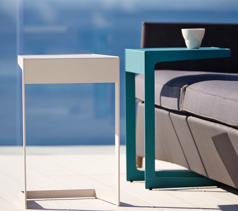 Stolik_boczny_TIME-OUT_caneline