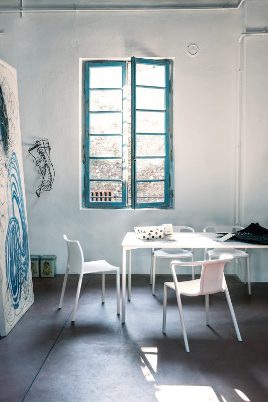 Krzesło_ogrodowe_AIRARMCHAIR_magis