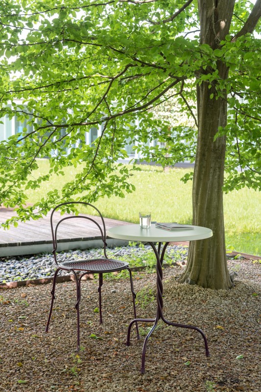 Krzesło_ogrodowe_VIGNA_magis