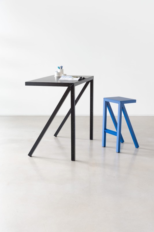 Ogrodowy_stołek_barowy_BUREAURAMA_magis