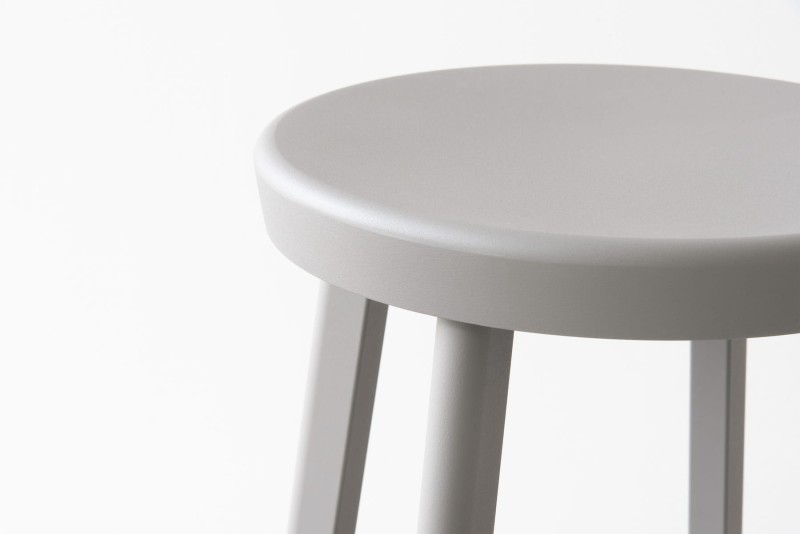 Stołek_barowy_DEJAVU_magis