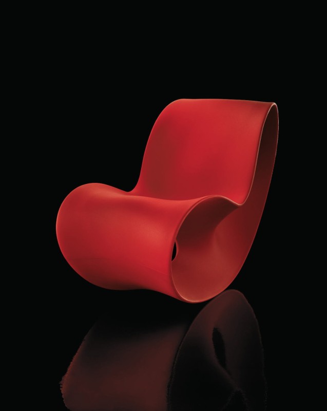 Designerski_fotel_bujany_VOIDO_magis