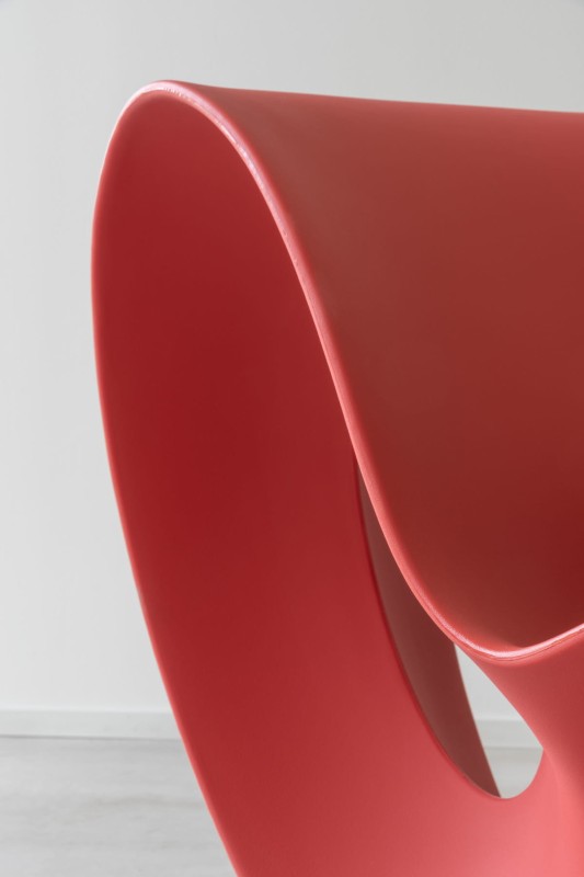 Designerski_fotel_bujany_VOIDO_magis
