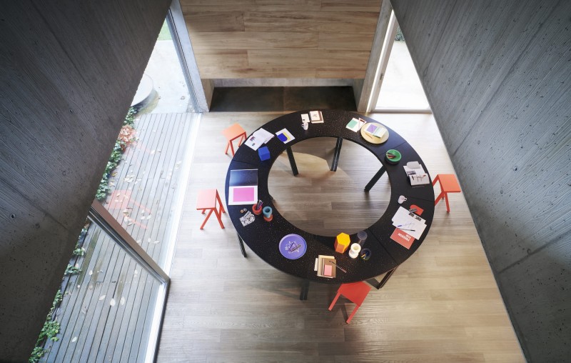 Stół_ogrodowy_BUREAURAMA_magis