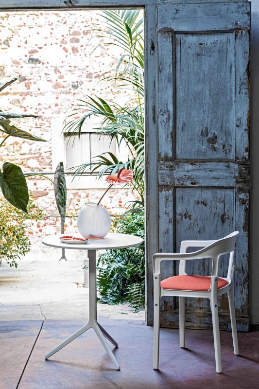 Stolik_lunchowy_CENTRAL_magis