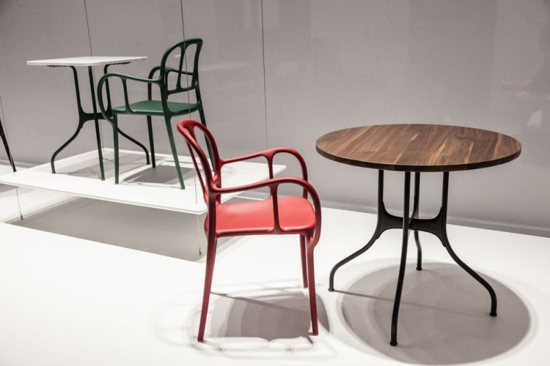 Ogrodowy_stolik_lunchowy_MILA_magis