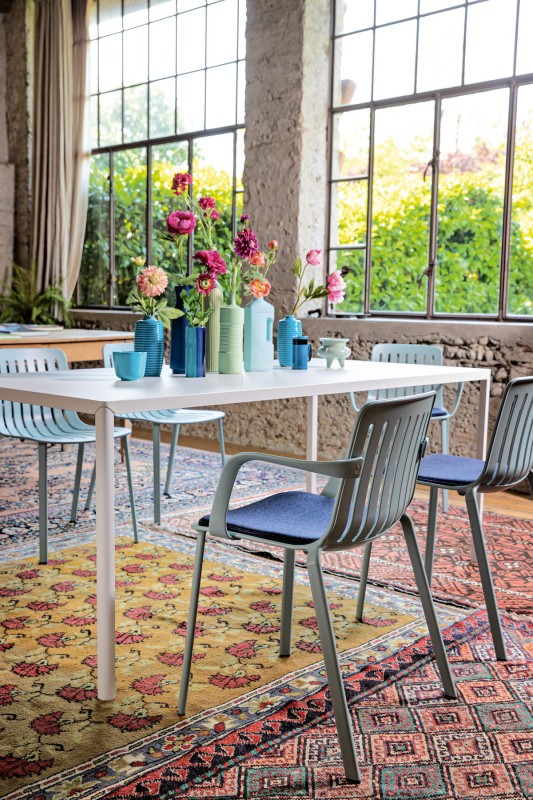 Ogrodowy_stół_obiadowy_PASSEPARTOUT_magis