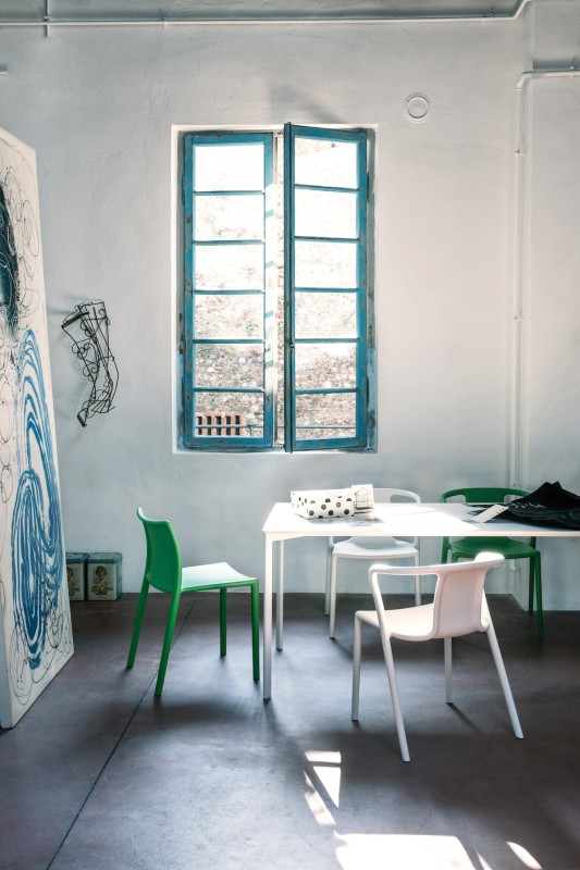 Ogrodowy_stół_obiadowy_STRIPED_magis