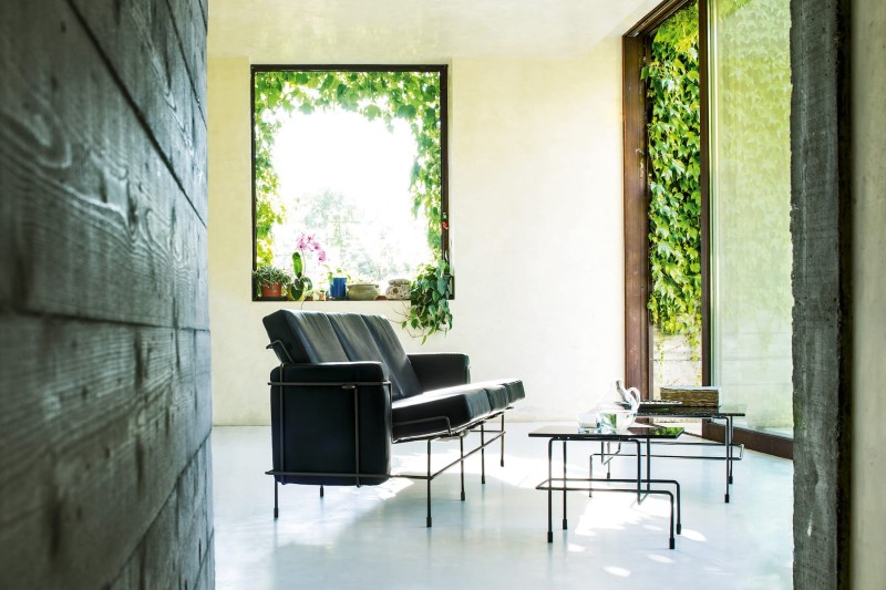 Designerski_stolik_kawowy_kwadratowy_TRAFFIC_magis