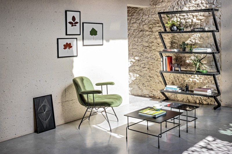 Designerski_stolik_kawowy_kwadratowy_TRAFFIC_magis