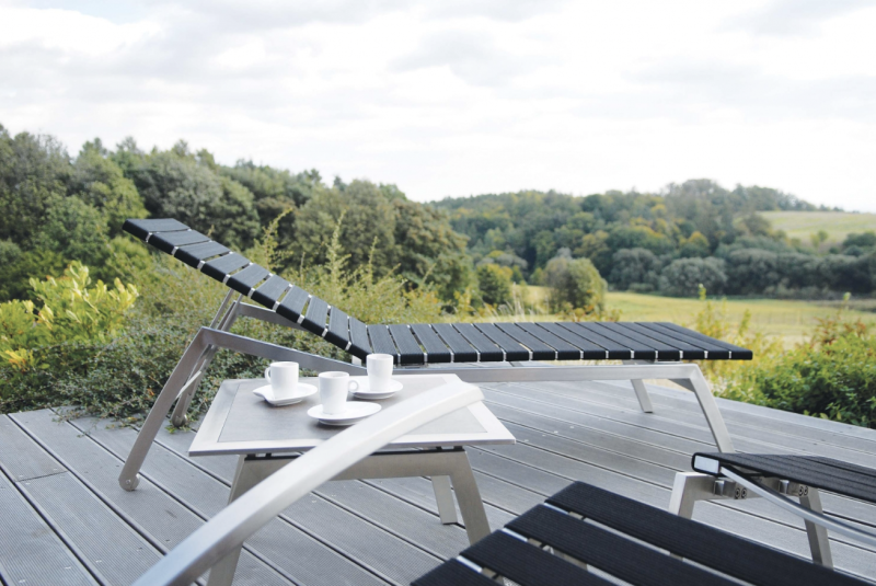 Ogrodowy_stolik_boczny_ALCEDO_todus