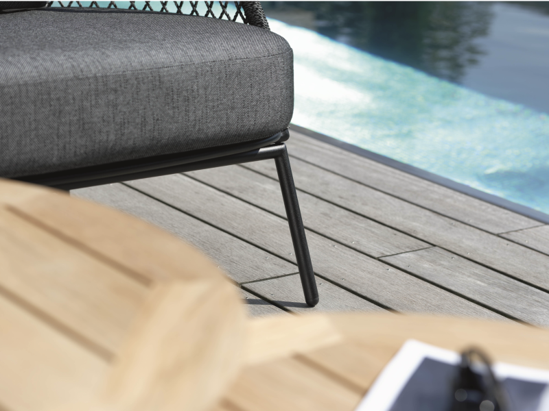 Ogrodowy_fotel_wypoczynkowy_ODEA_stern