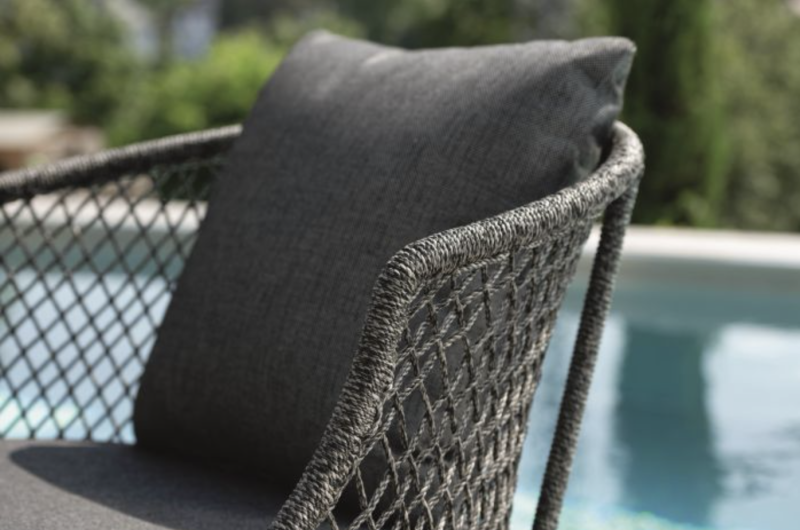 Ogrodowy_fotel_wypoczynkowy_ODEA_stern