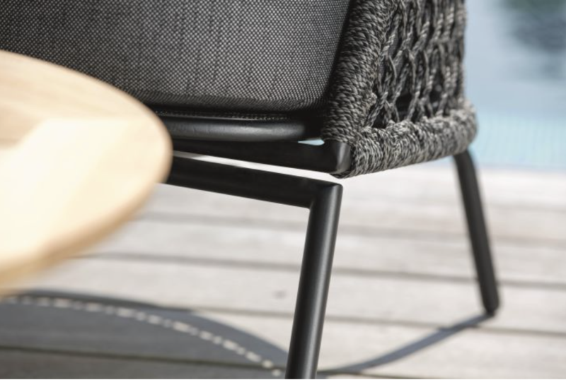 Ogrodowy_fotel_wypoczynkowy_ODEA_stern