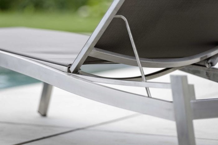 Stalowy_leżak_ogrodowy_ALLROUND_stern