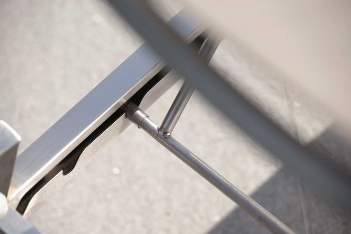 Stalowy_leżak_ogrodowy_ALLROUND_stern