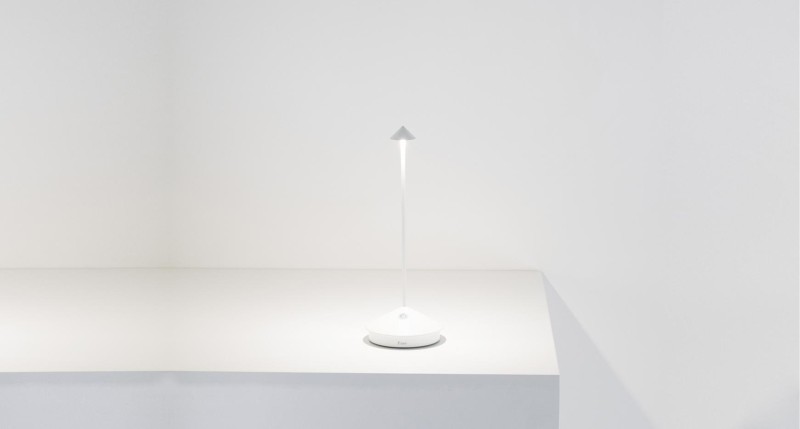 Lampka_ogrodowa_USB_PINA_zafferano