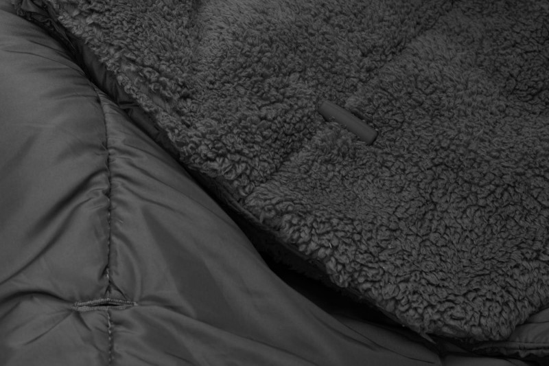 rozgrzewający_koc_ogrodowy_Fatboy_HOTSPOT_cool-grey