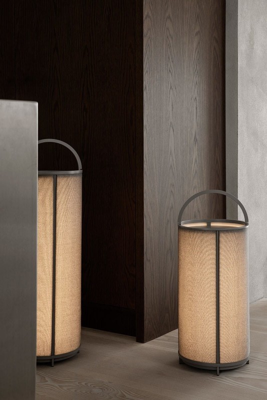 Latarnia_ogrodowa_LED_TAWA_blomus