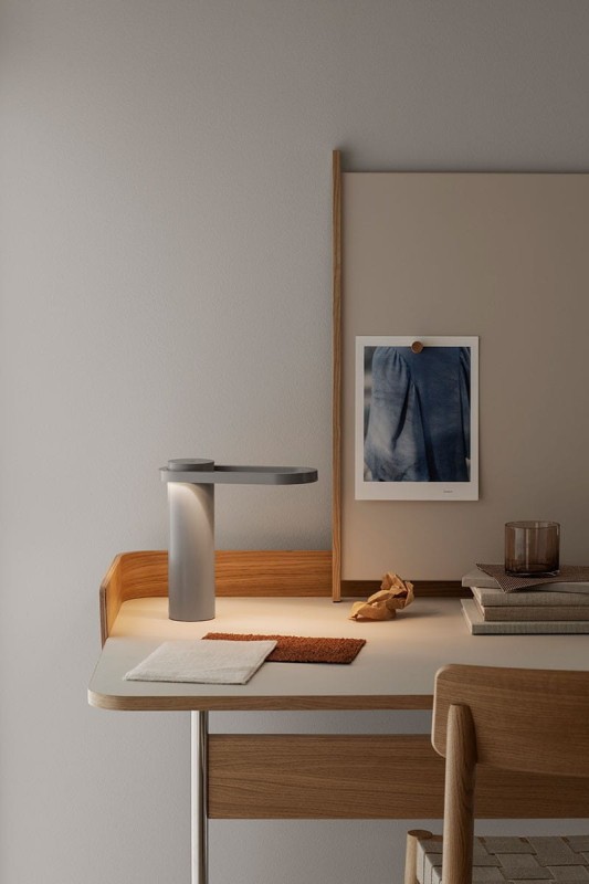 Ogrodowa_lampa_led_HOOP_blomus