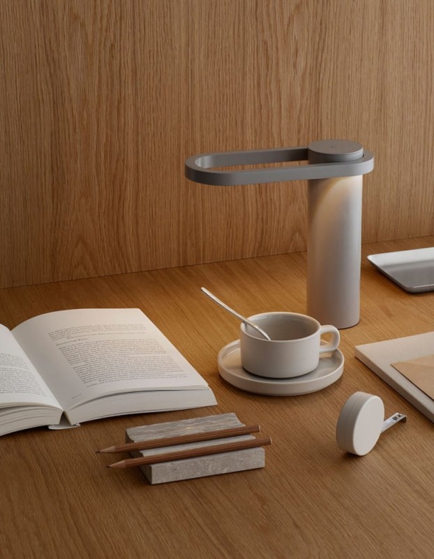 Ogrodowa_lampa_led_HOOP_blomus