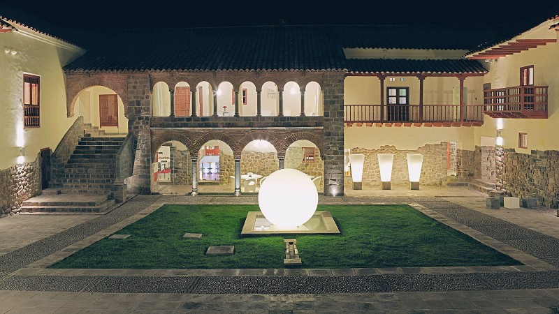Lampa_podłogowa_ogrodowa_GLOBO_slide