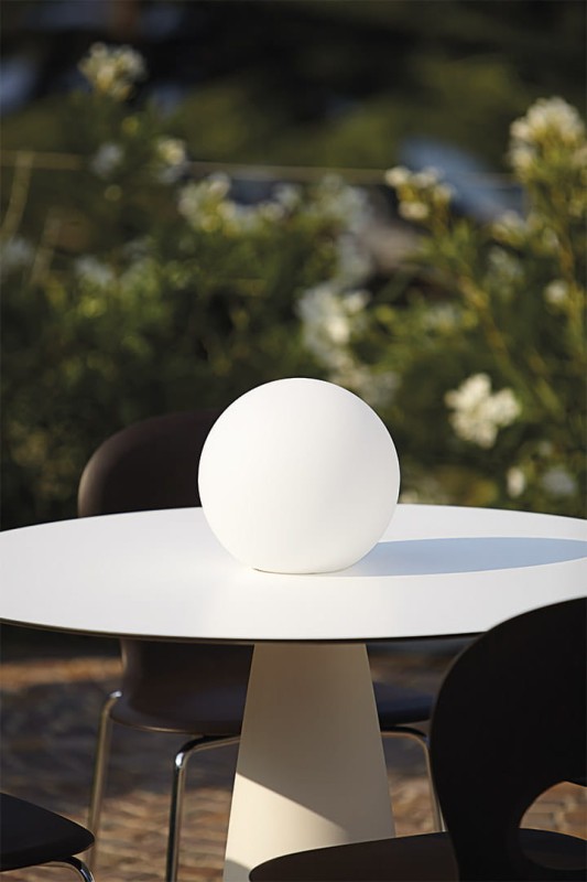 Lampka_stołowa_LED_GLOBO_25_slide